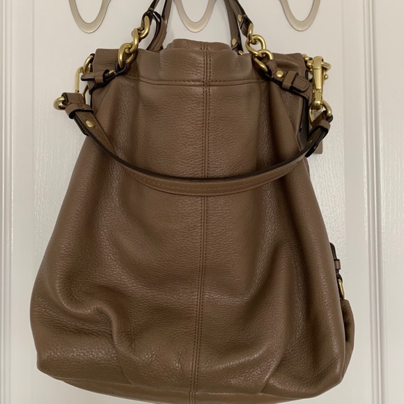 Tan Coach hobo bag - Picture 1 of 8
